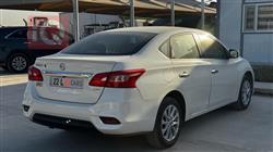 نيسان سيلفي